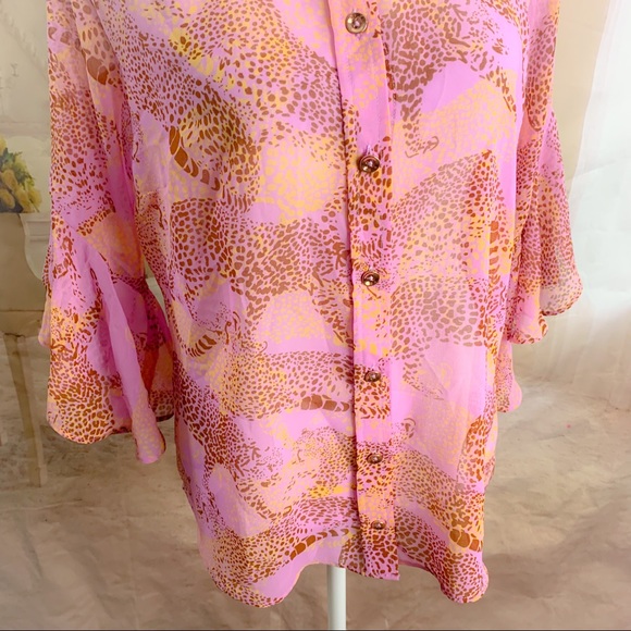 CAbi Pink Print flutter Sleeve Button Down - Picture 3 of 9